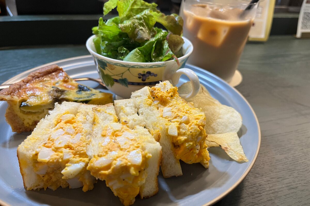 「珈琲とたまごサンド」 やさしい時間に出会える、絶品たまごサンドランチ